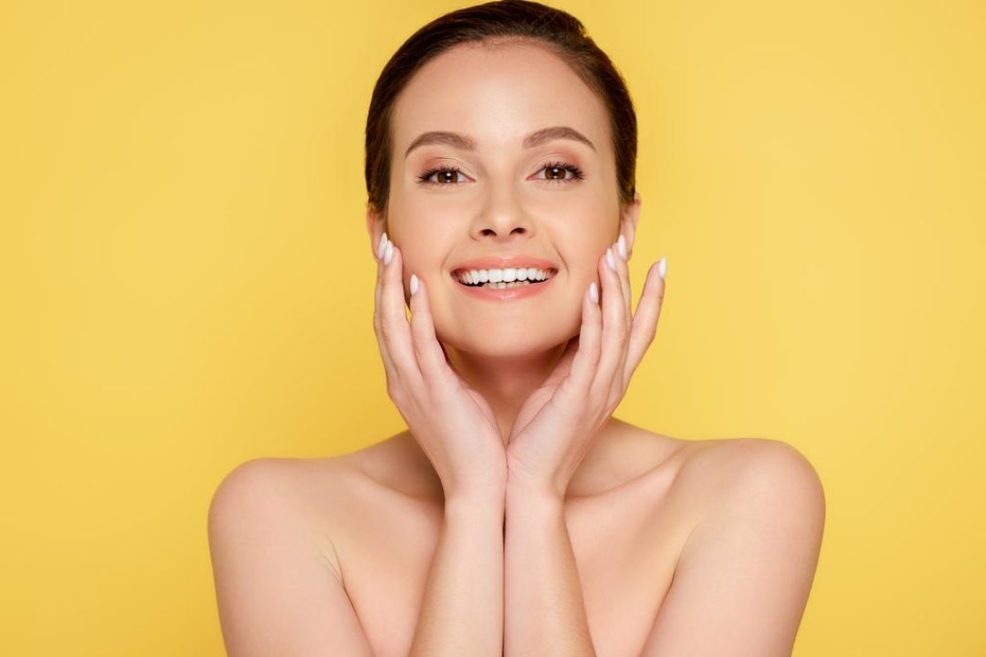 Definición del contorno facial con la malarplastia